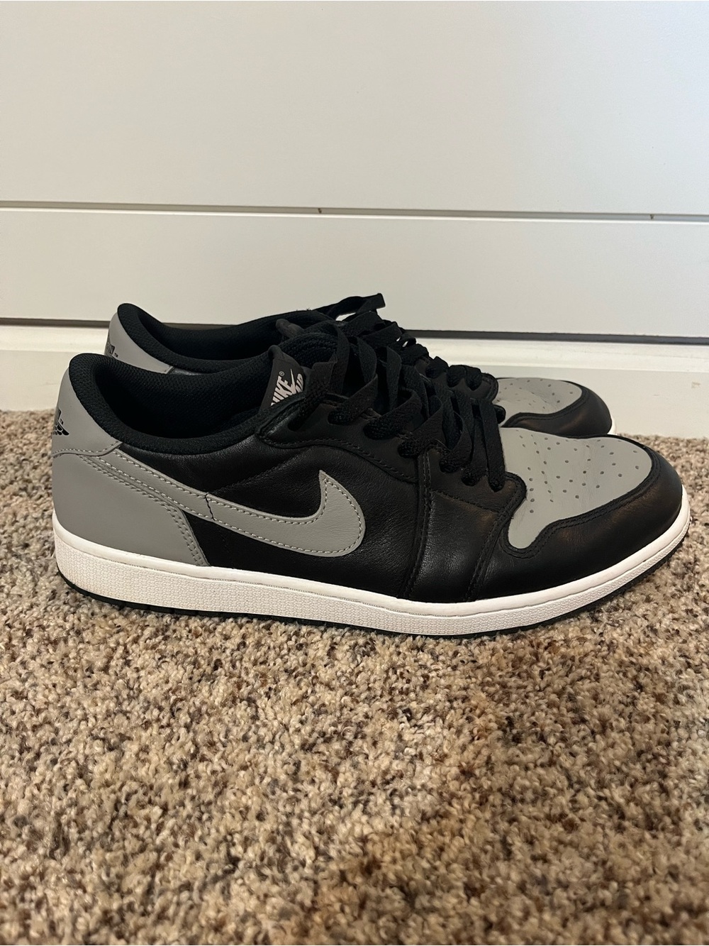 Nike Men’s Low-Top Sneakers - Black & Gray